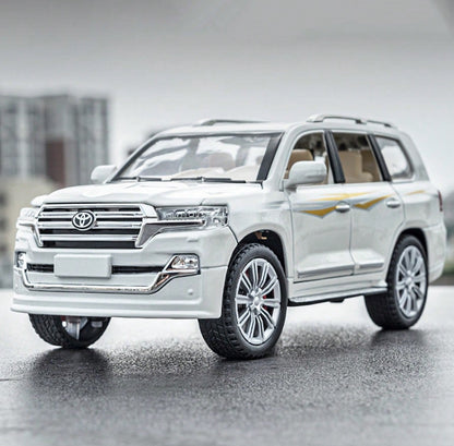 1:24 Toyota Land Cruiser Prado Car Toy