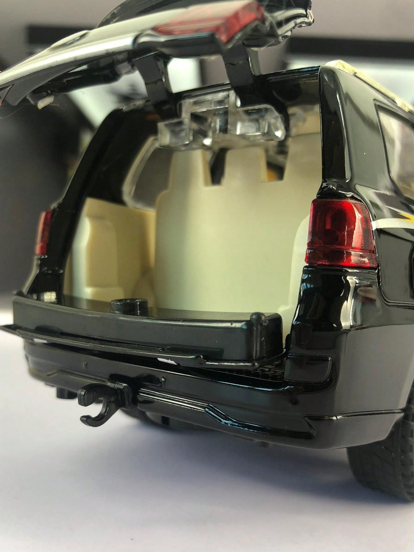 1:24 Toyota Land Cruiser Prado Car Toy