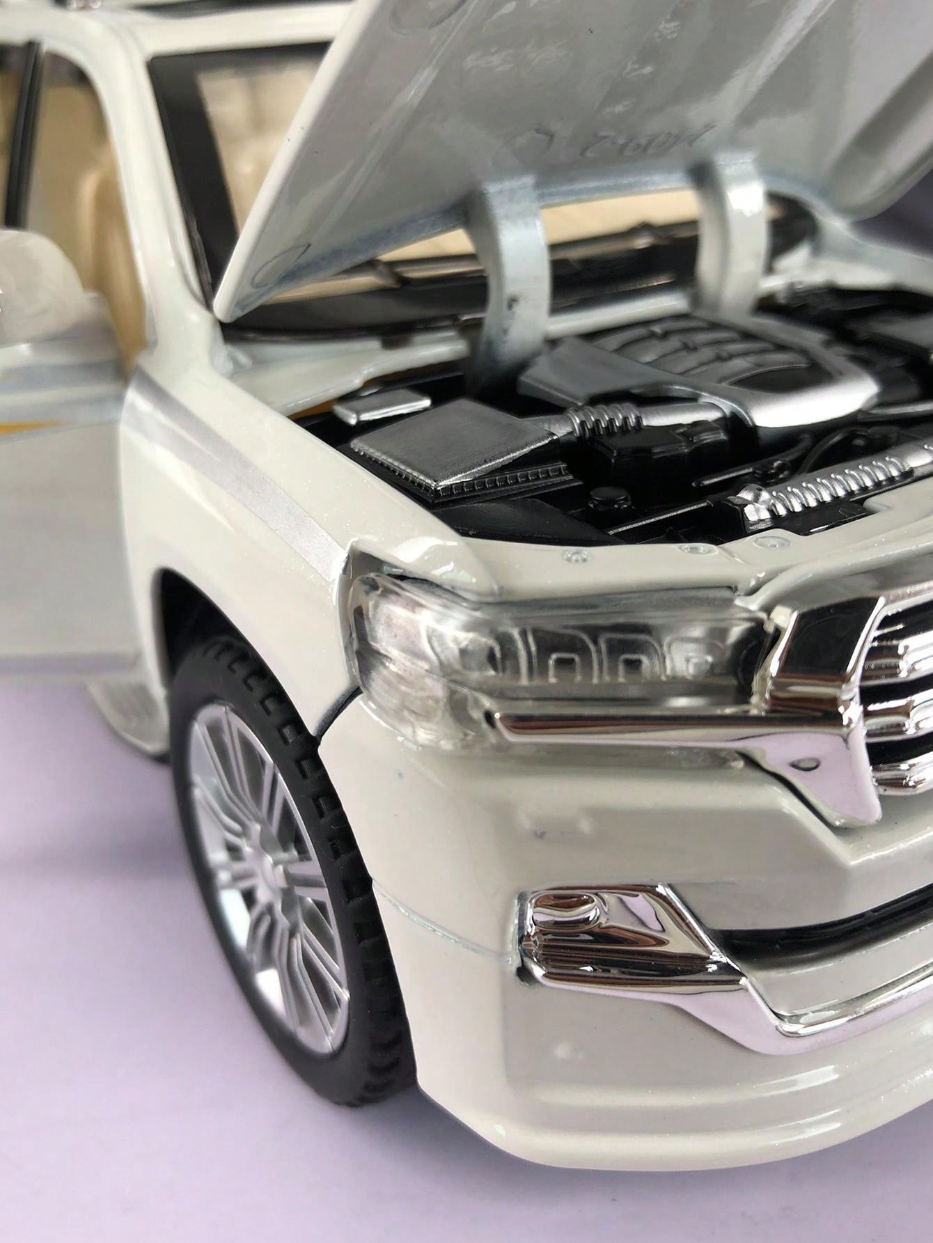 1:24 Toyota Land Cruiser Prado Car Toy