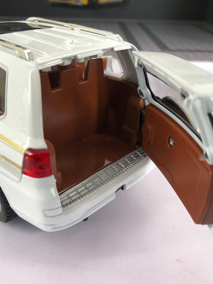 1:24 Toyota Land Cruiser Prado Car Toy