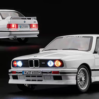 1:24 BMW M3 1988 Car Toy